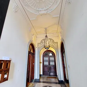 Cavour 2 Bedrooms Apartment