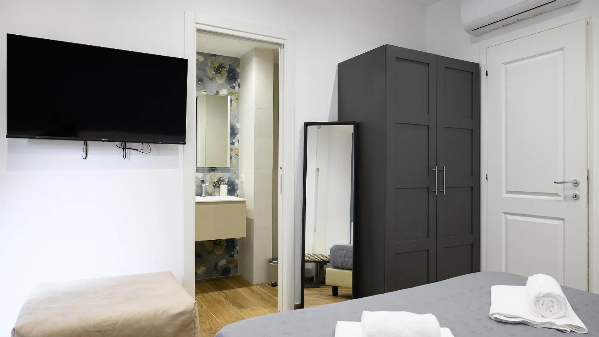 Rhoome Holiday 1 Rome Apartment